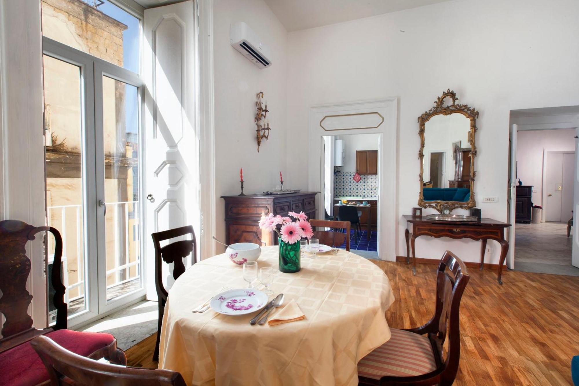 Teresella Suite Неаполь Екстер'єр фото